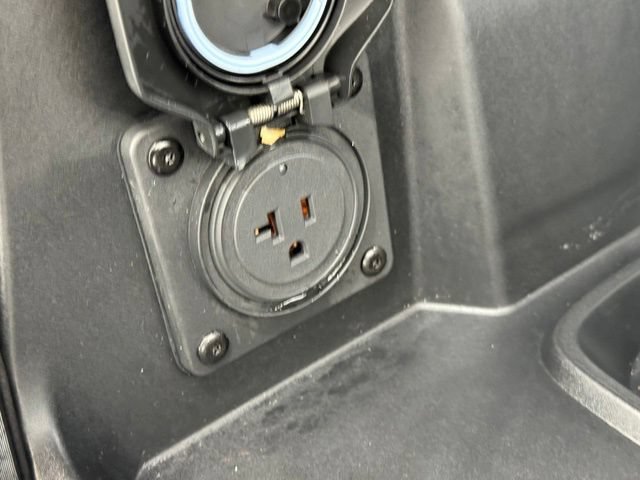 Used 2025 GMC Sierra EV Denali AWD/4WD image 11