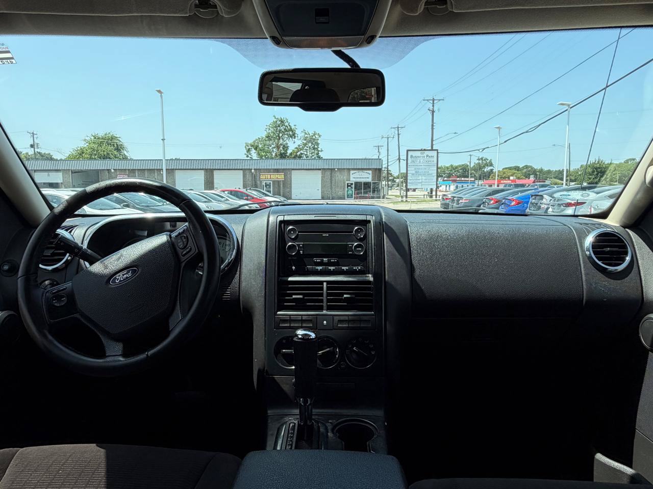 Used 2010 Ford Explorer Sport Trac XLT RWD image 19