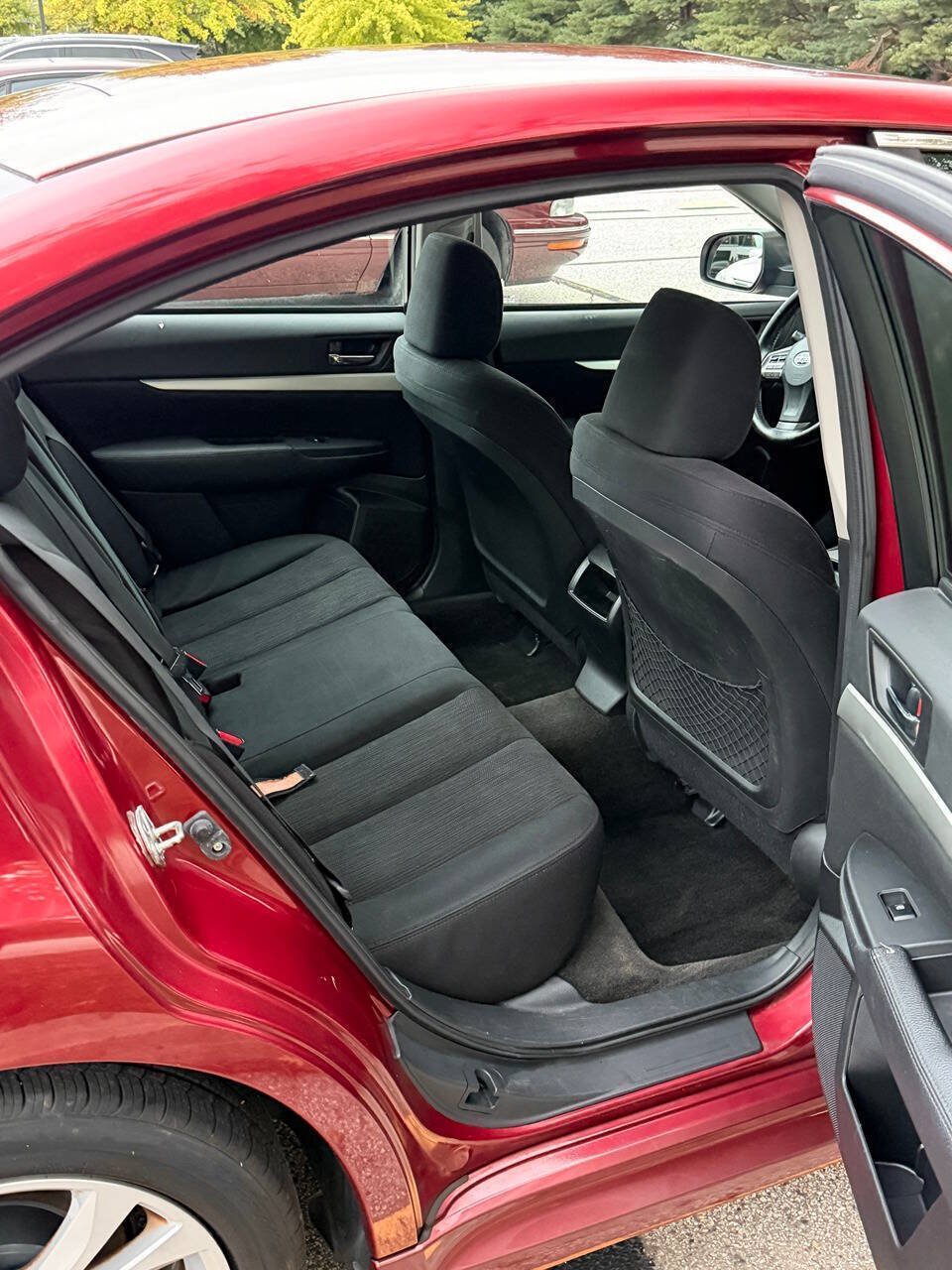 Used 2013 Subaru Legacy 2.5i Premium AWD/4WD image 17