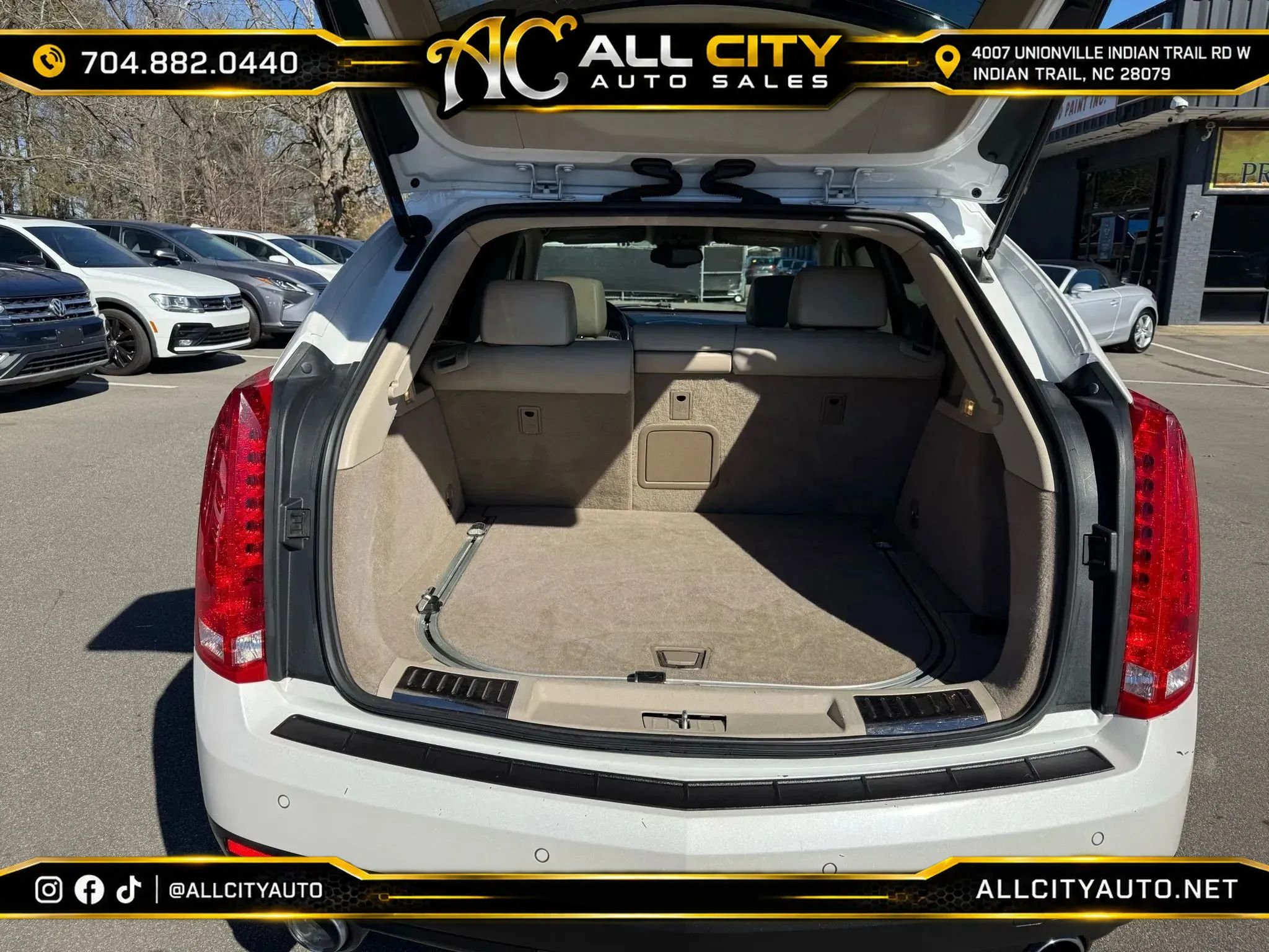 Used 2010 Cadillac SRX Premium FWD image 35