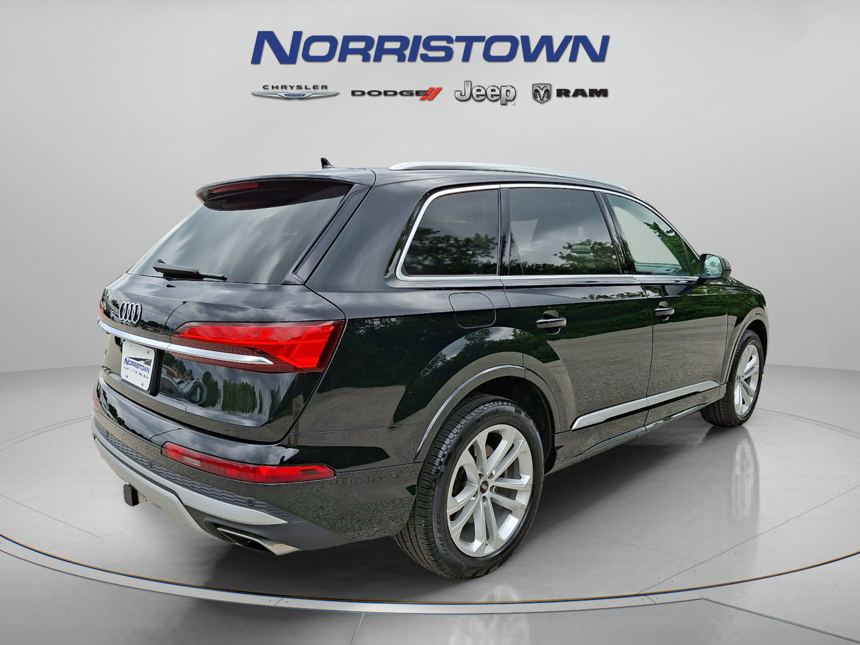 Used 2025 Audi Q7 3.0T Premium Plus w/ Premium Plus Package AWD/4WD image 6
