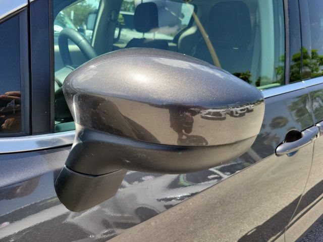 Used 2023 Chrysler Voyager LX FWD image 8