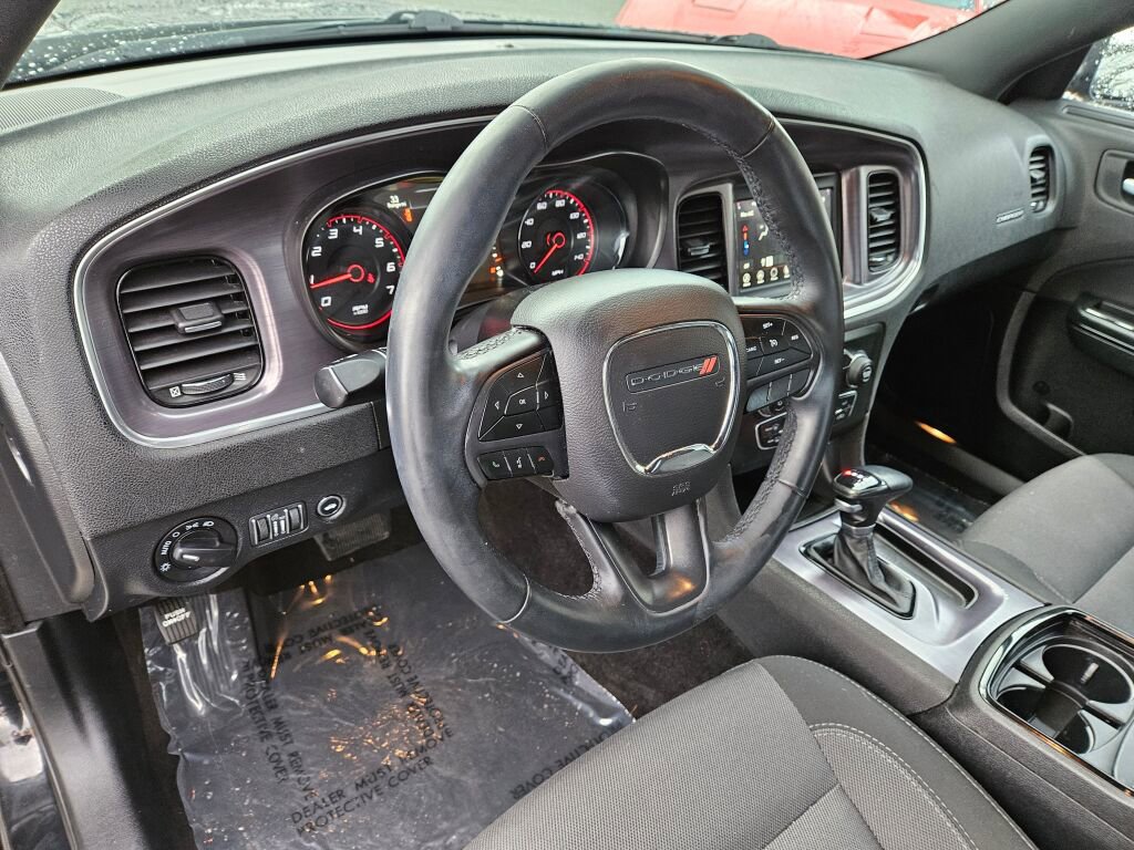 Used 2018 Dodge Charger SXT w/ Blacktop Package image 23