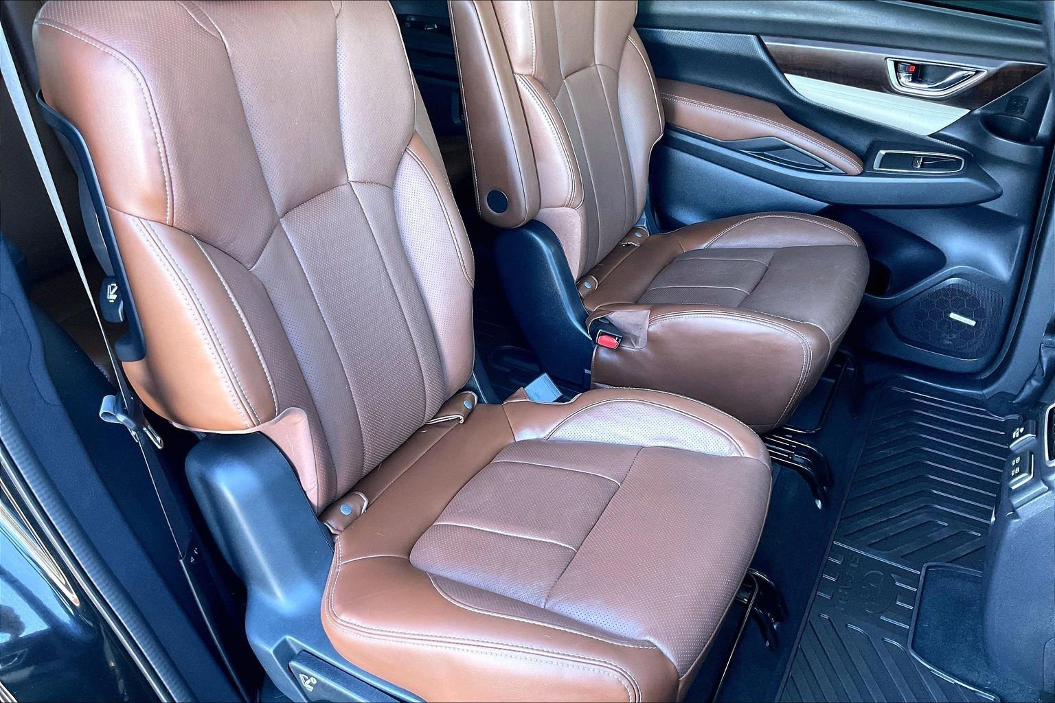 Used 2020 Subaru Ascent Touring w/ Popular Package #2A image 18