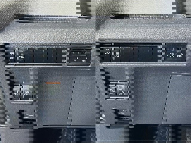 Certified 2023 Toyota Sienna XLE image 10