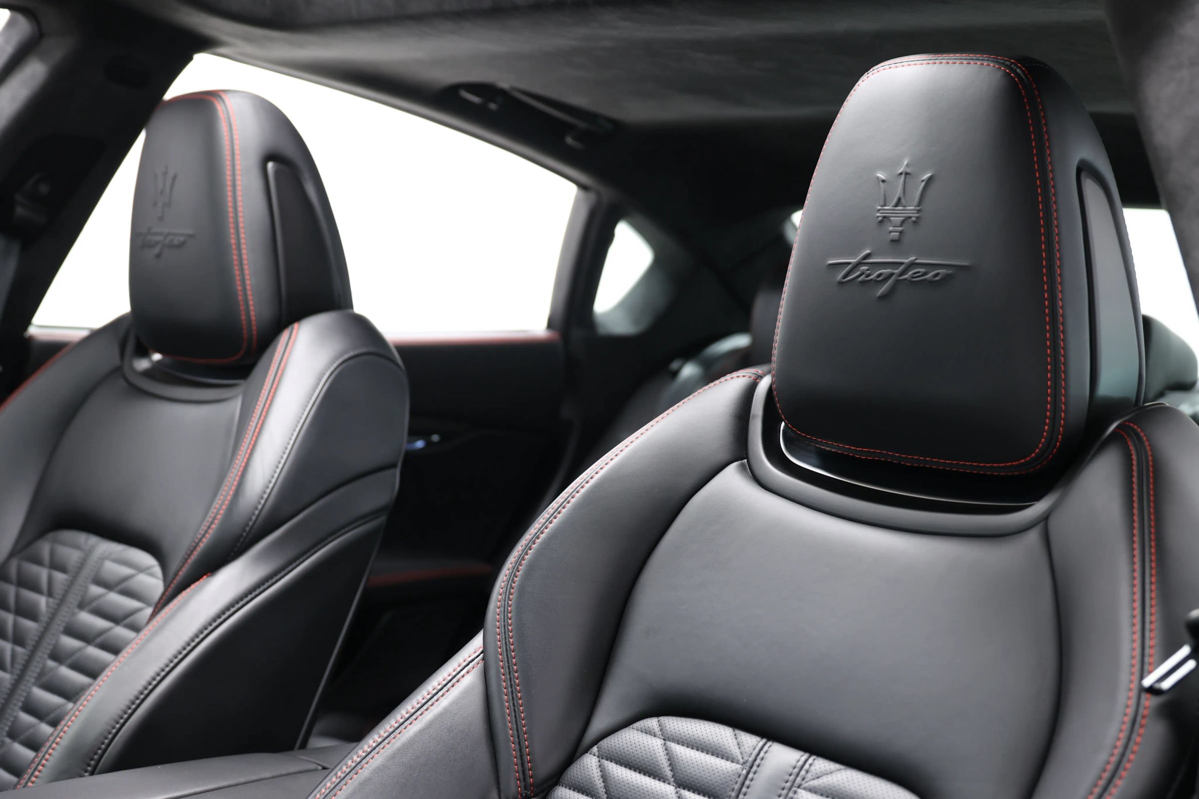 Used 2022 Maserati Quattroporte Trofeo RWD image 17