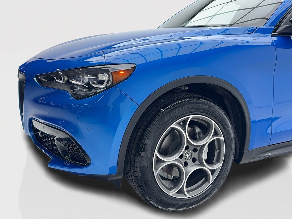 New 2025 Alfa Romeo Stelvio Sprint w/ Convenience Package image 6