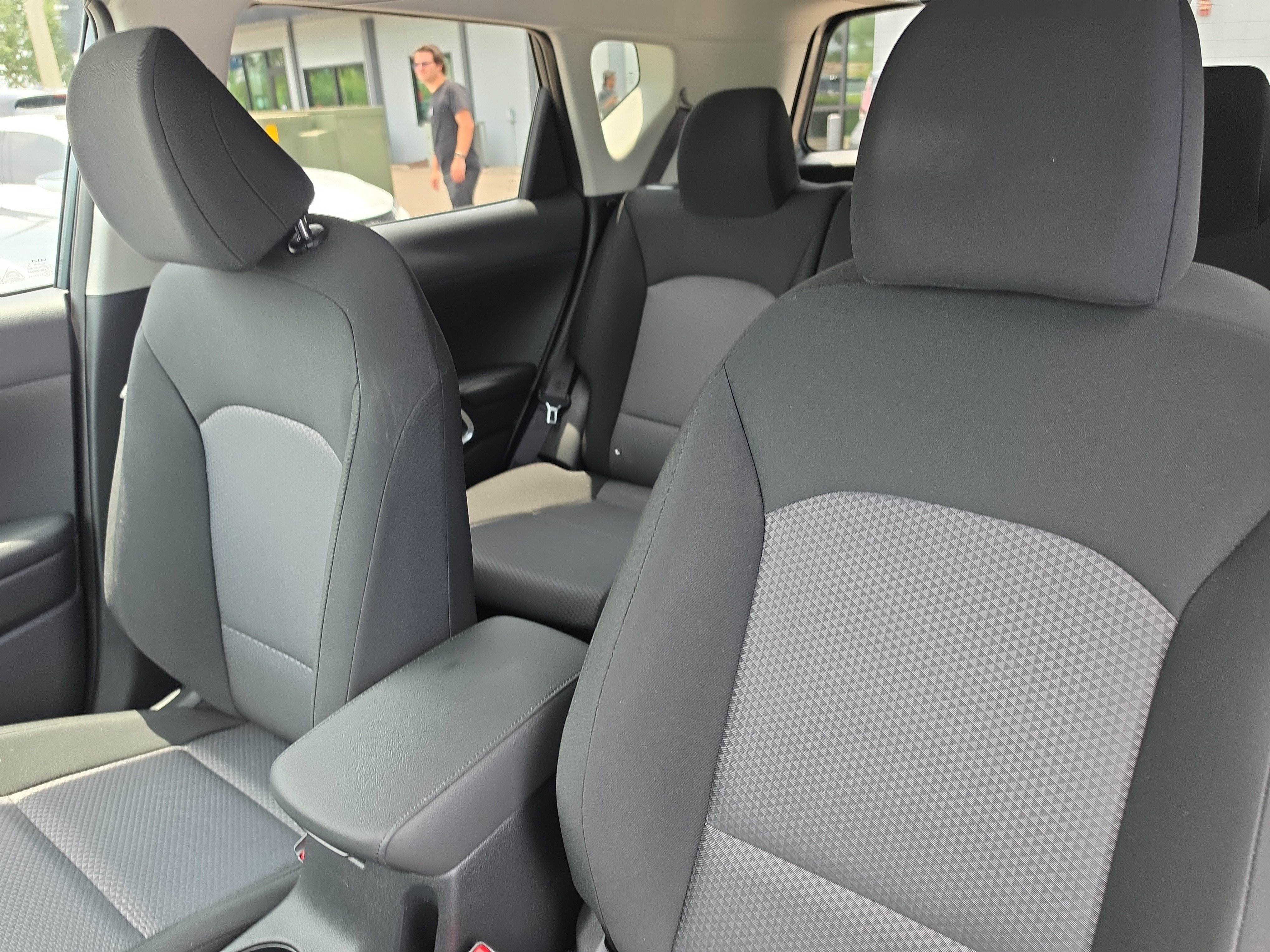 Certified 2025 Kia Soul LX FWD image 21
