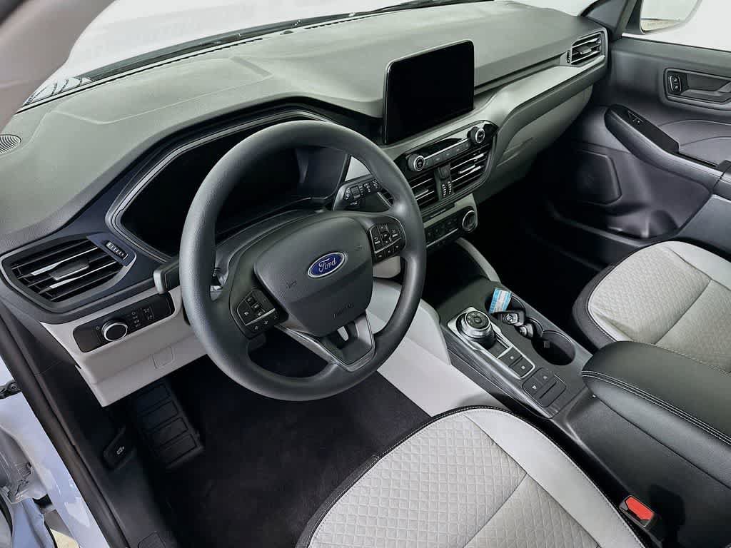 New 2026 Ford Escape Active FWD image 2