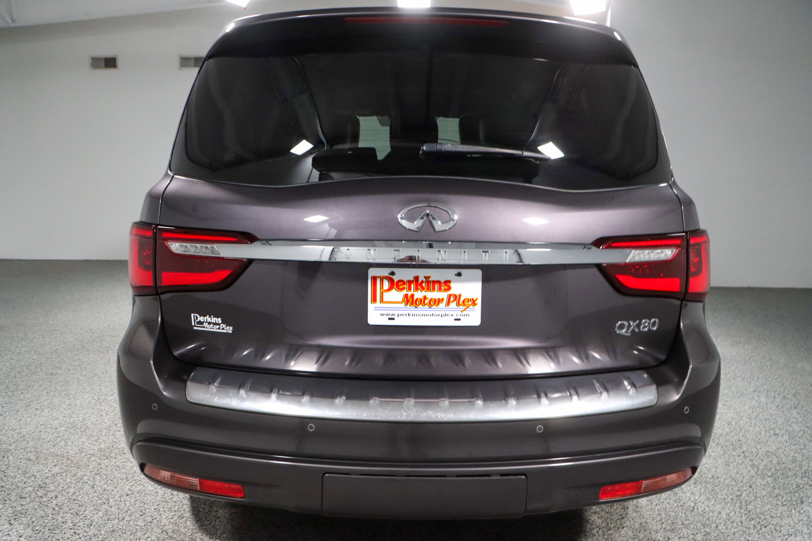 Used 2022 INFINITI QX80 Sensory w/ Cargo Package image 8