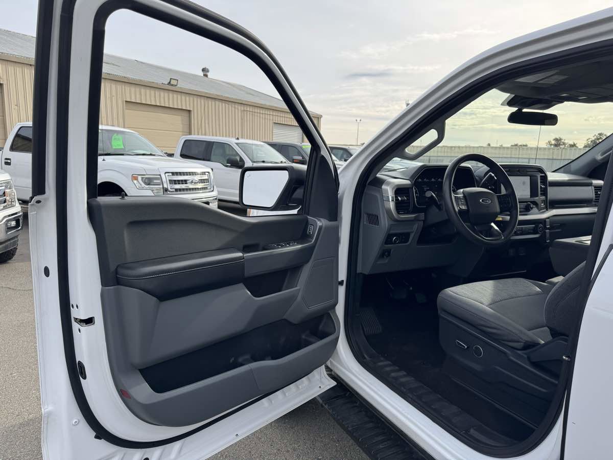 Used 2021 Ford F150 XLT w/ Trailer Tow Package image 24