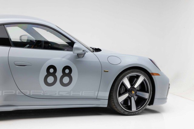 Used 2023 Porsche 911 Sport Classic image 35
