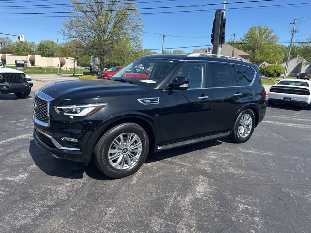 Used 2019 INFINITI QX80 4WD image 1