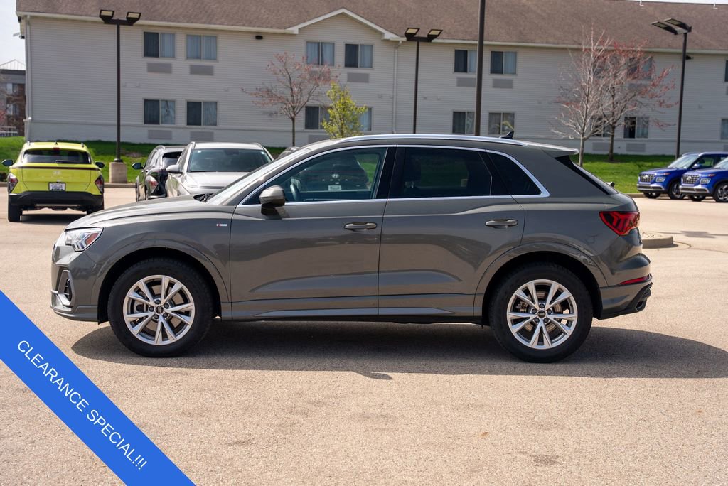 Used 2024 Audi Q3 2.0T Premium image 4