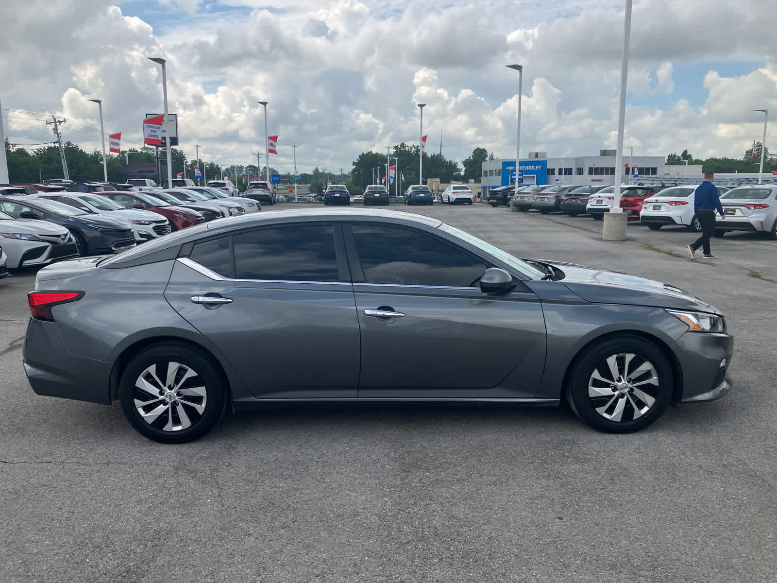 Used 2020 Nissan Altima 2.5 S FWD image 8