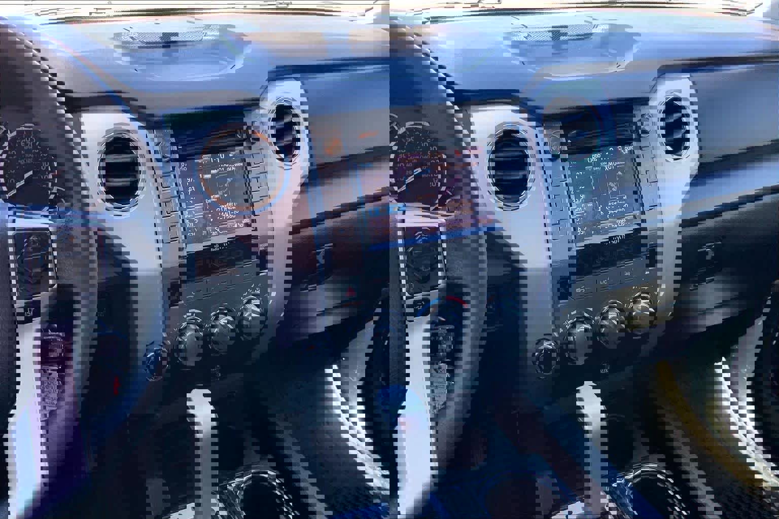 Used 2015 Toyota Tundra SR5 w/ SR5 Upgrade Package image 6