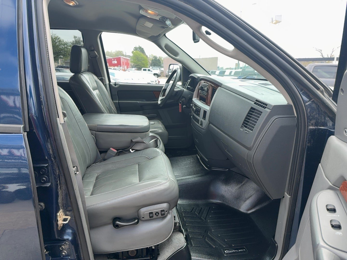 Used 2006 Dodge Ram 2500 Truck Laramie AWD/4WD image 23