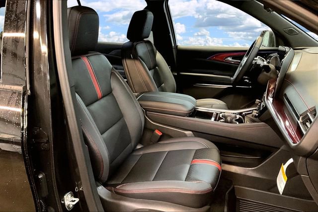 New 2026 Chevrolet Traverse RS w/ LPO, Floor Liner Package image 11