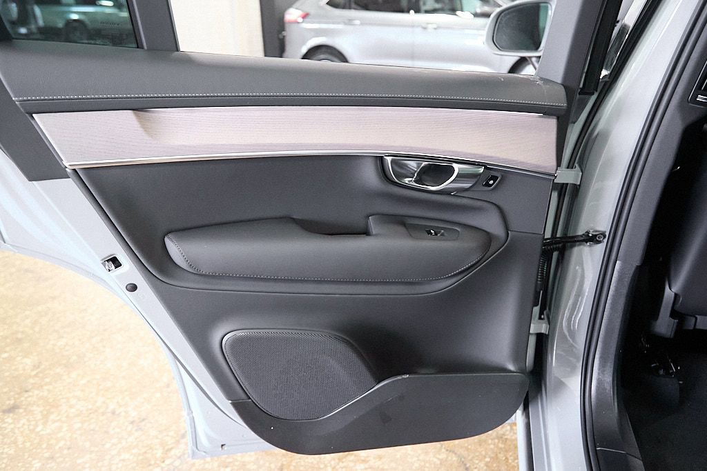 New 2026 Volvo XC90 T8 Plus w/ Protection Package image 18