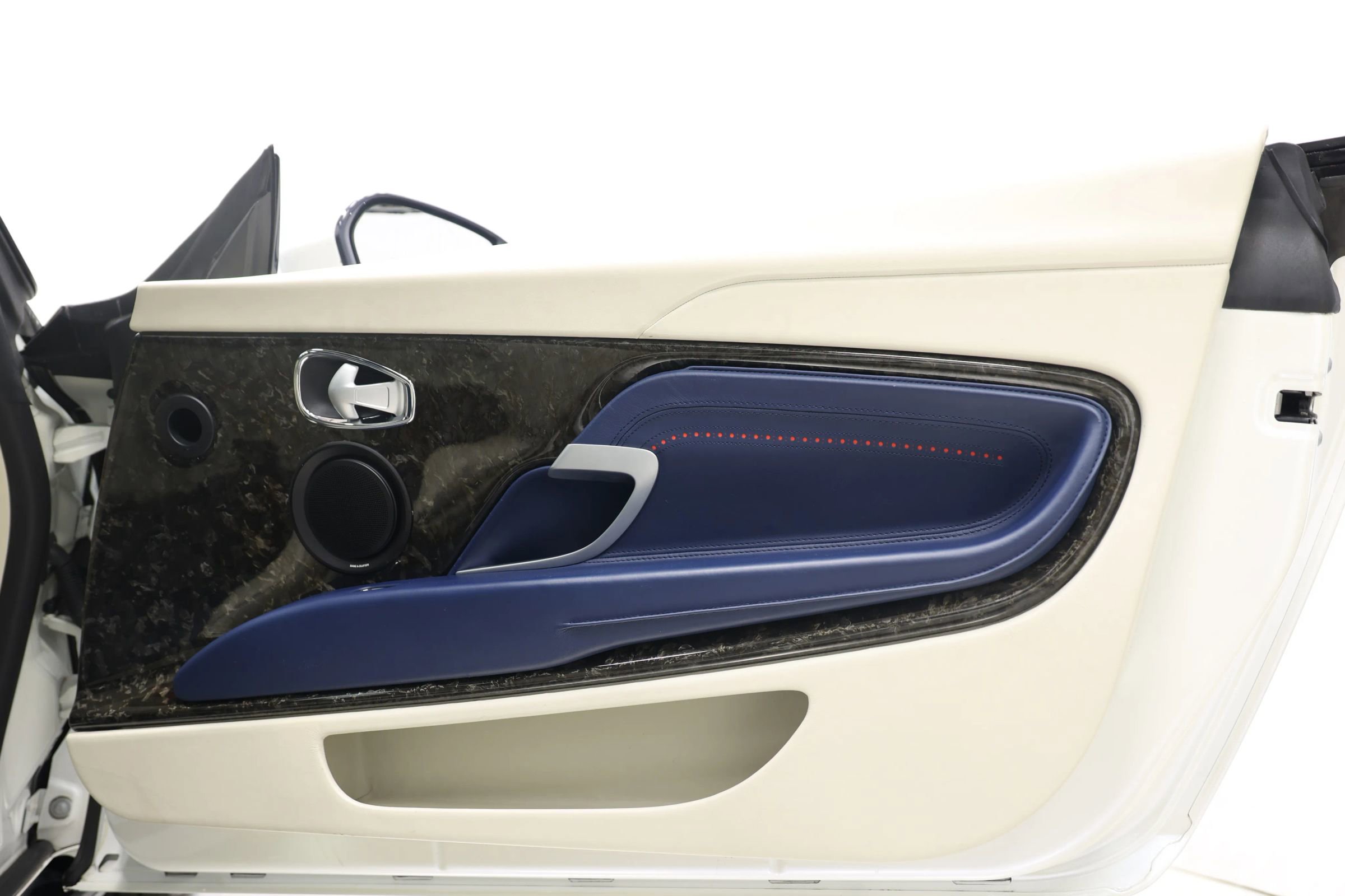 Used 2017 Aston Martin DB11 V12 image 71