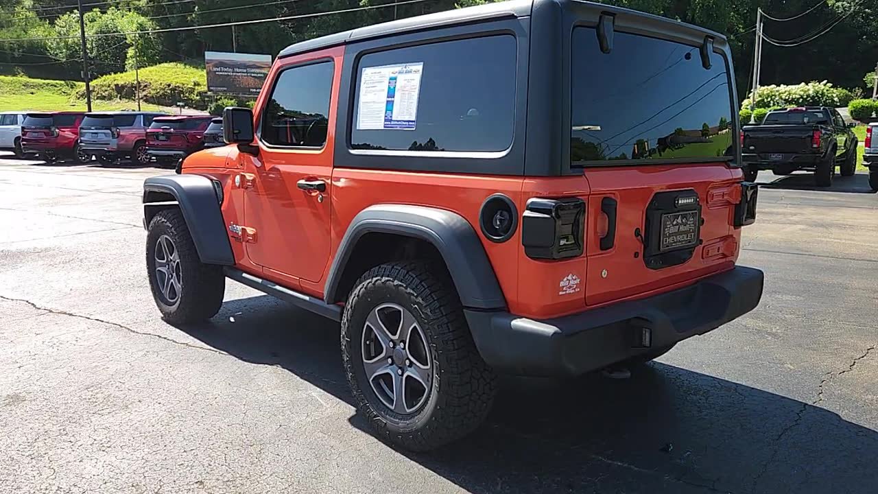 Used 2019 Jeep Wrangler Sport AWD/4WD image 4