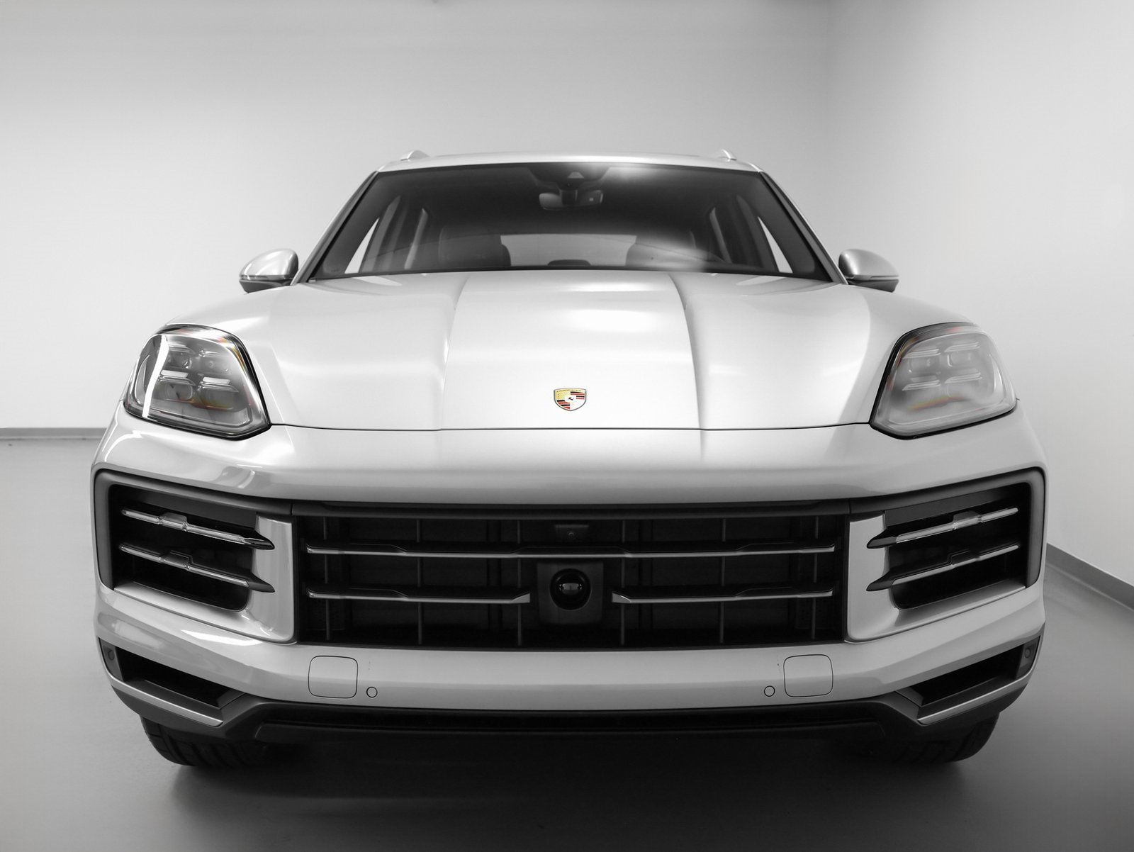 Used 2025 Porsche Cayenne image 8