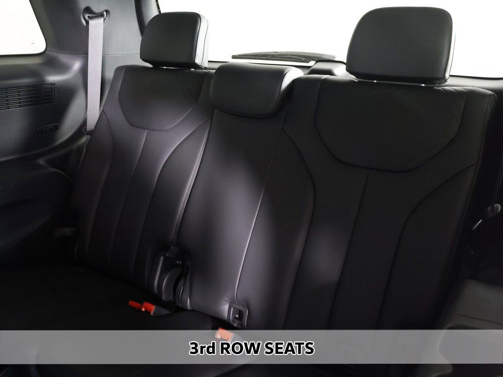 Used 2025 Hyundai Palisade SEL image 12