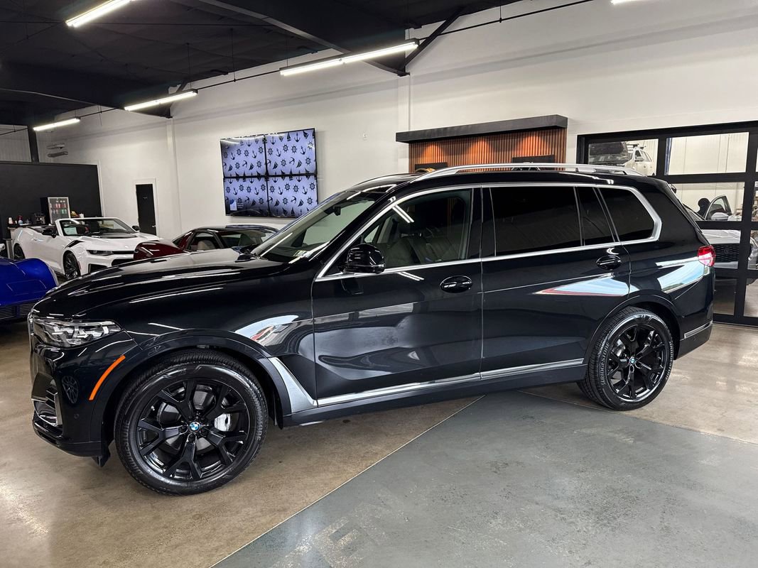 Used 2022 BMW X7 xDrive40i image 2