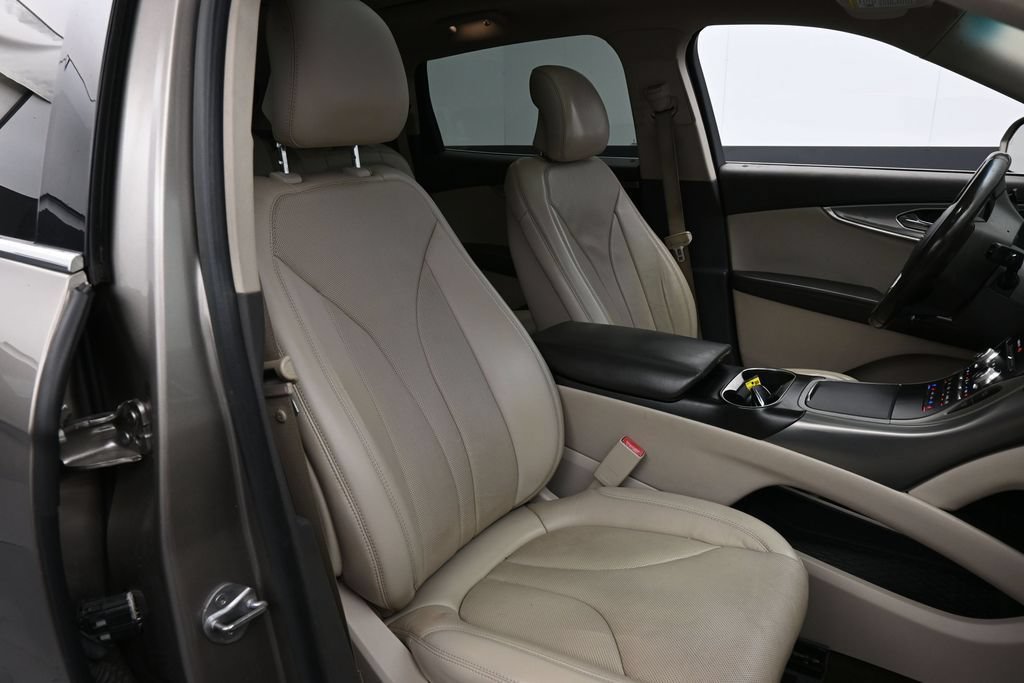 Used 2019 Lincoln Nautilus Reserve AWD/4WD image 38
