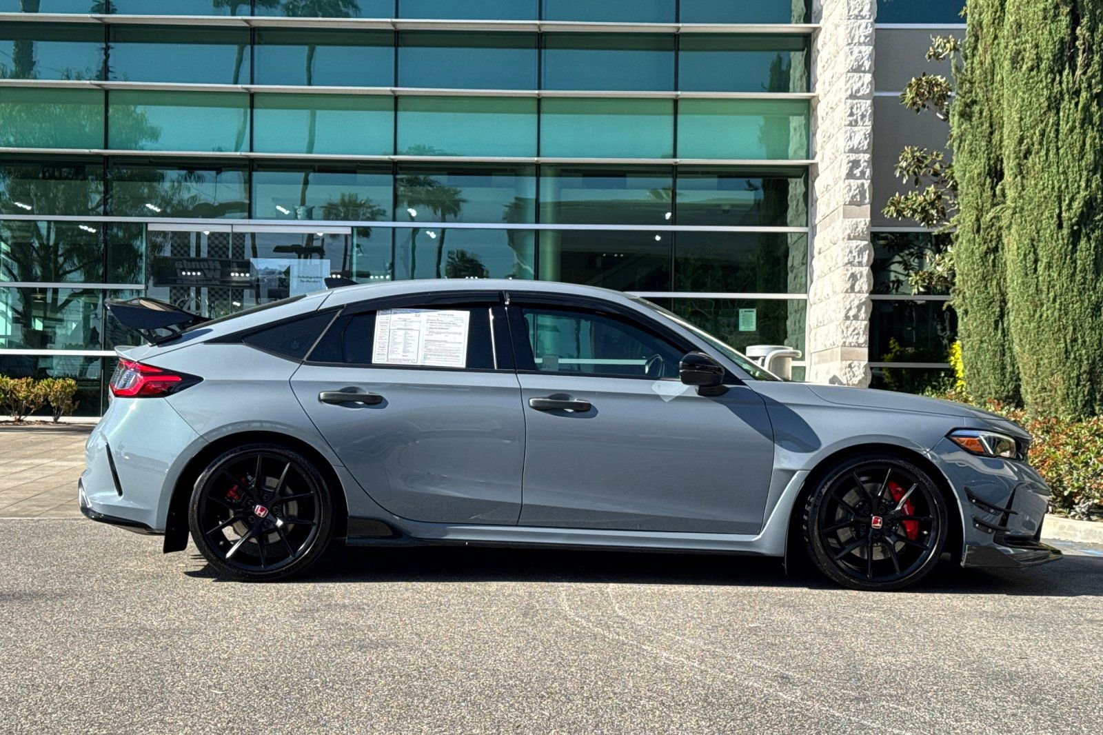 Used 2023 Honda Civic Type R image 3
