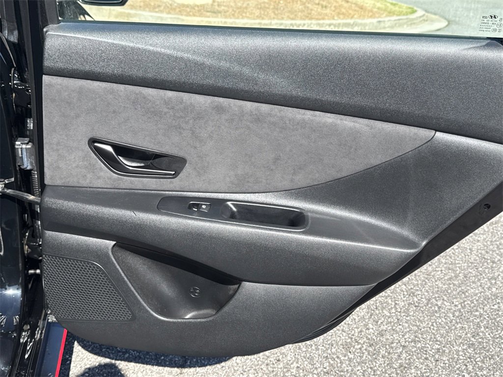 Used 2023 Hyundai Elantra N image 15