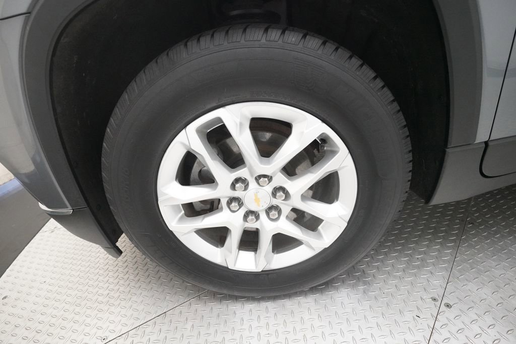 Used 2018 Chevrolet Traverse LT image 28