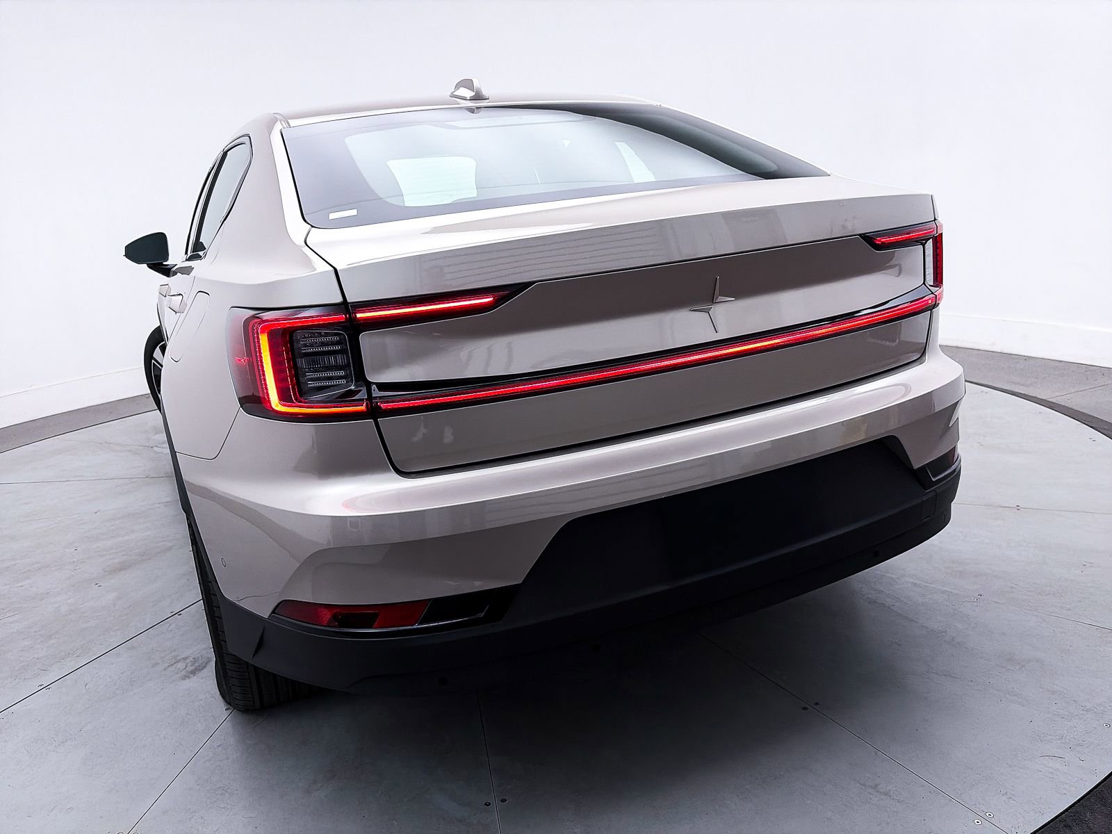 Used 2024 Polestar Polestar 2 image 8