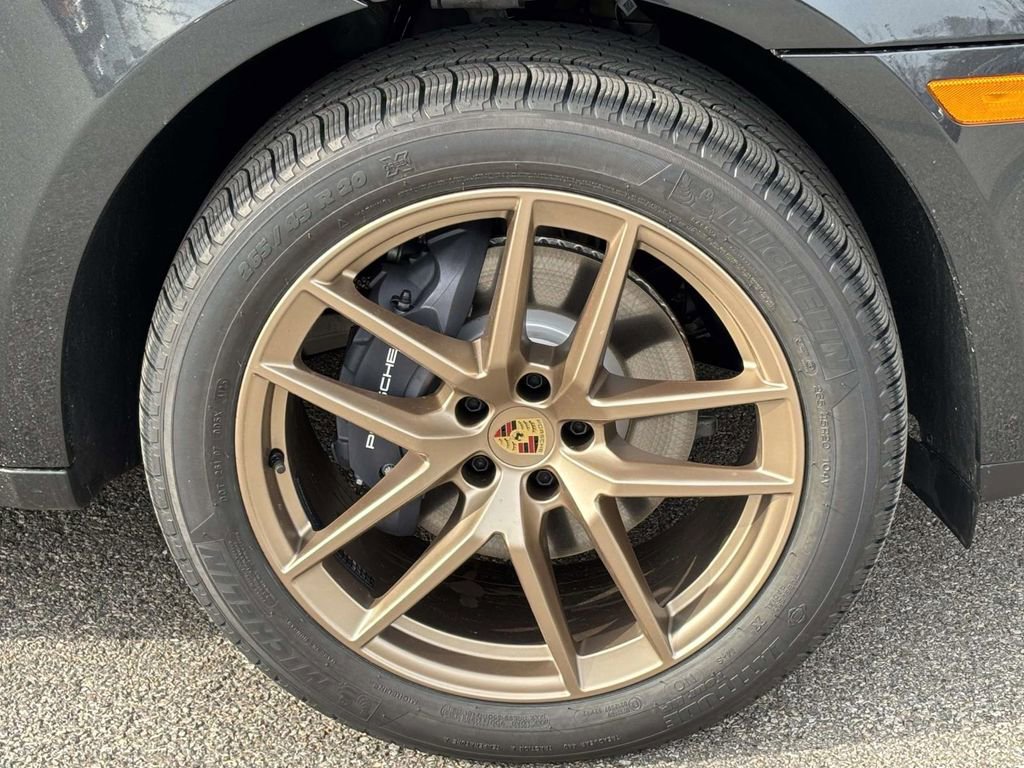 New 2026 Porsche Macan image 14