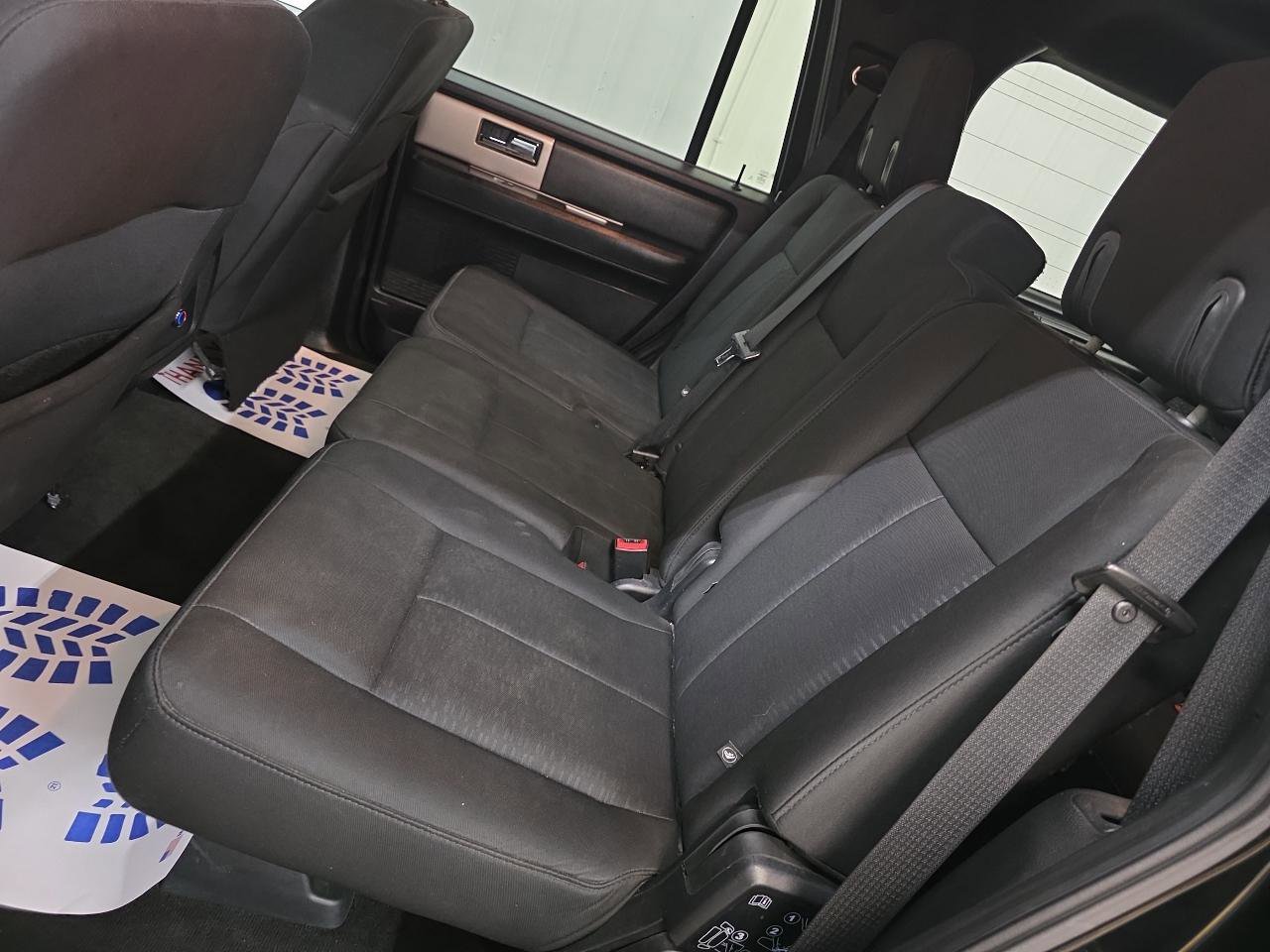 Used 2016 Ford Expedition XLT AWD/4WD image 25