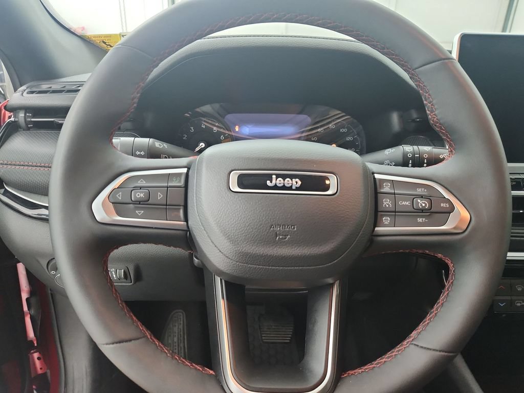 Certified 2026 Jeep Compass Trailhawk AWD/4WD image 25