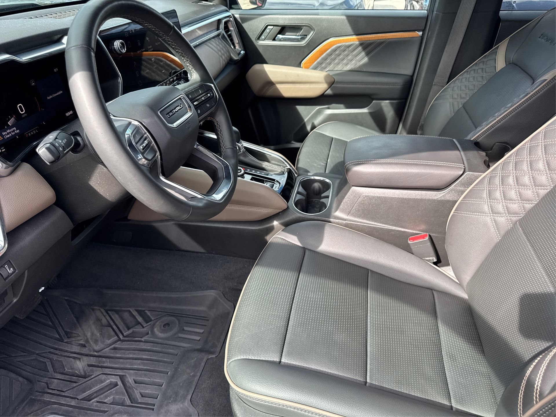 Used 2024 GMC Canyon Denali w/ LPO, Denali Black Edition image 11