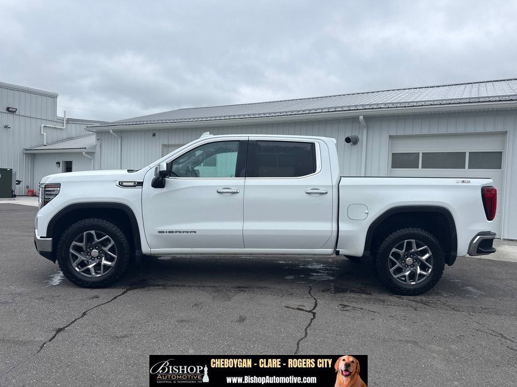 Used 2022 GMC Sierra 1500 SLT AWD/4WD image 12