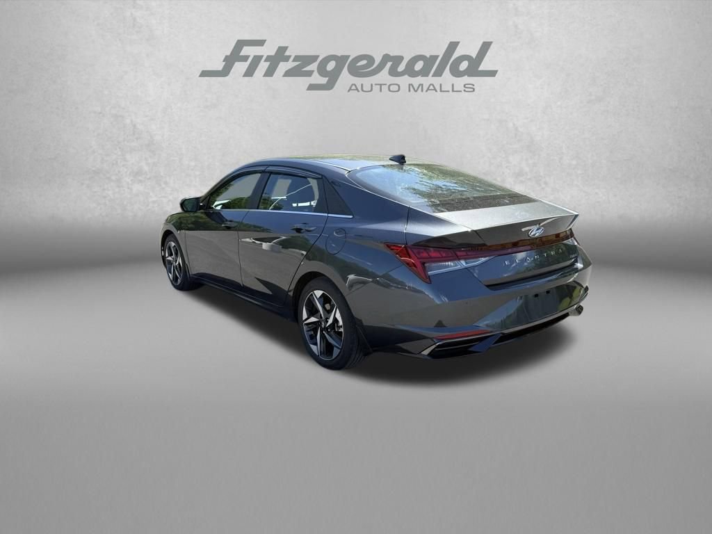 Used 2023 Hyundai Elantra Limited FWD image 5