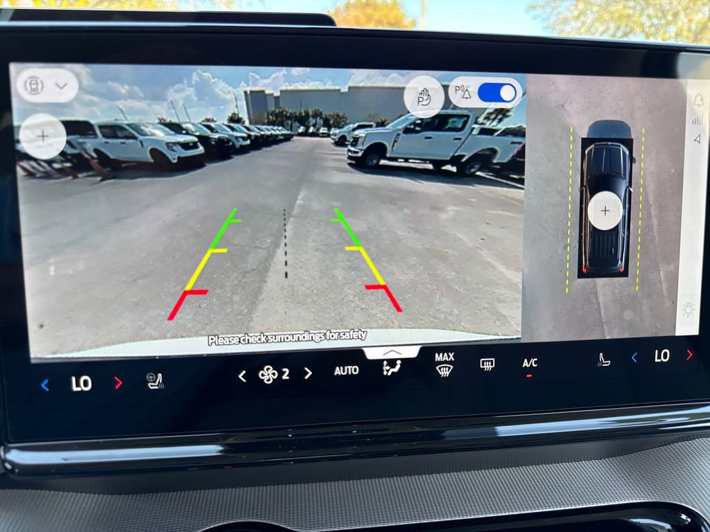 New 2026 Ford Expedition Active image 7