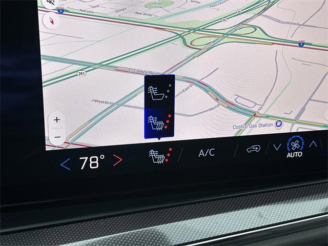 Used 2025 Chevrolet Suburban RST image 38