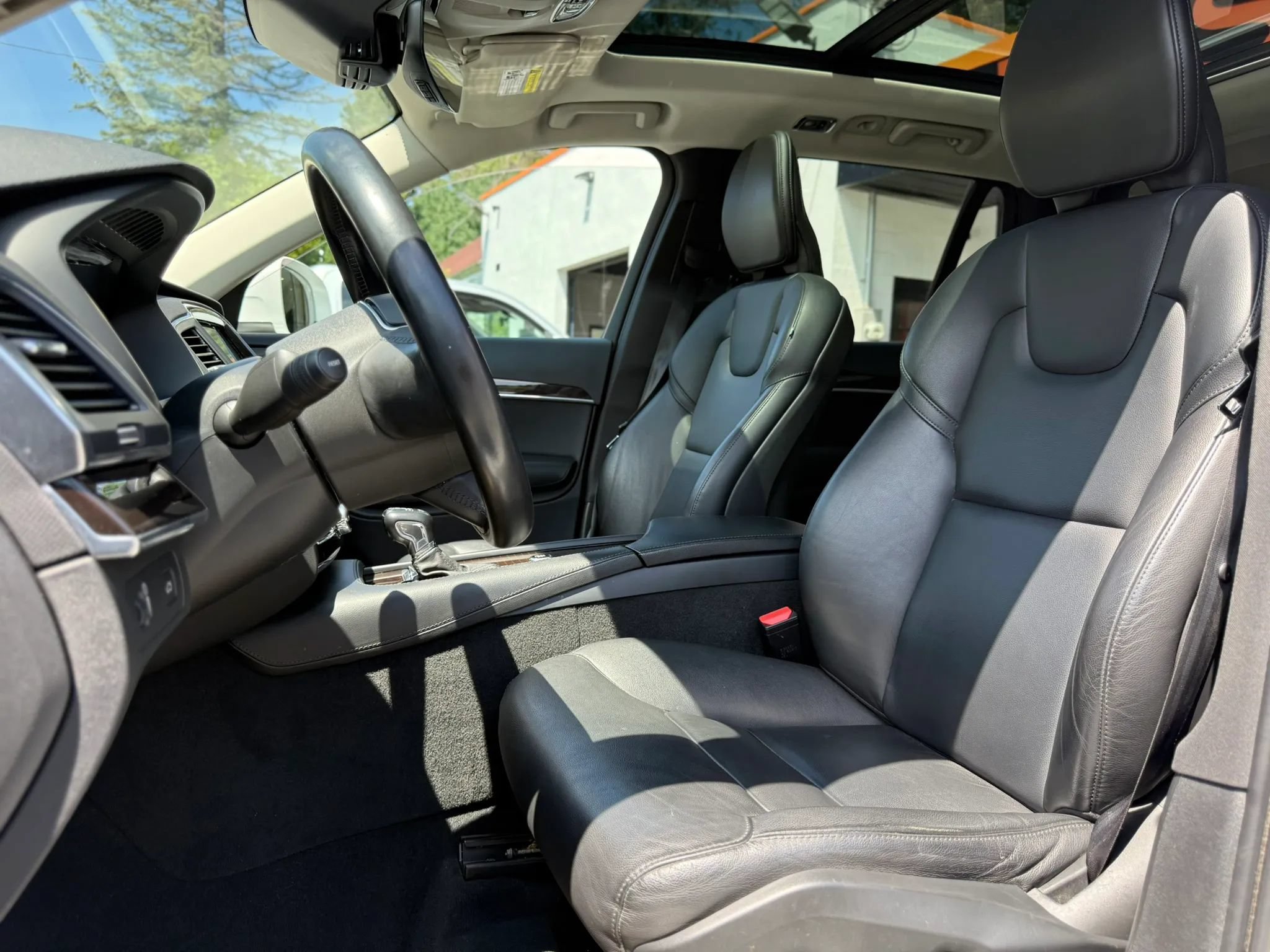 Used 2019 Volvo XC90 T5 Momentum w/ Advanced Package AWD/4WD image 27