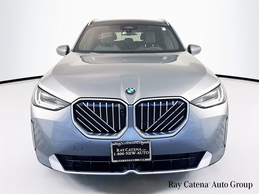 Used 2025 BMW X3 xDrive30i w/ Premium Package image 2