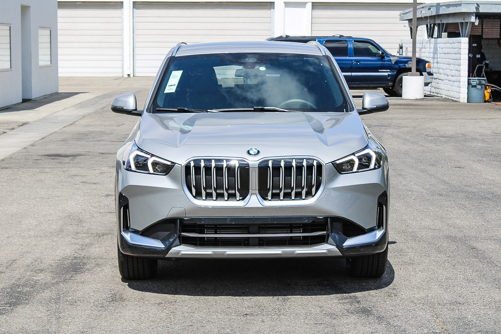 New 2026 BMW X1 xDrive28i AWD/4WD image 2