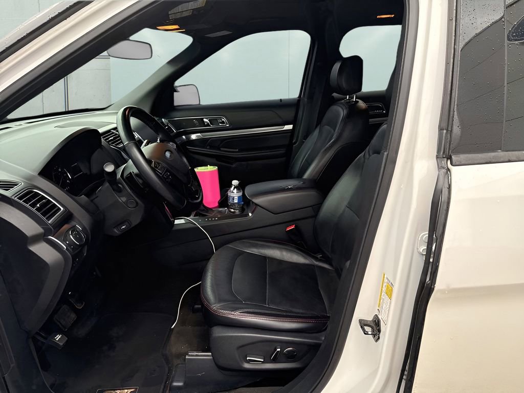 Used 2017 Ford Explorer Sport w/ Equipment Group 401A AWD/4WD image 7