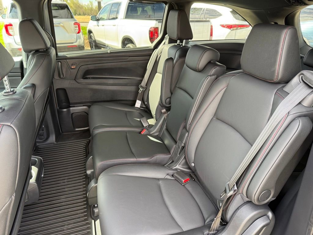 Used 2026 Honda Odyssey Sport-L image 16