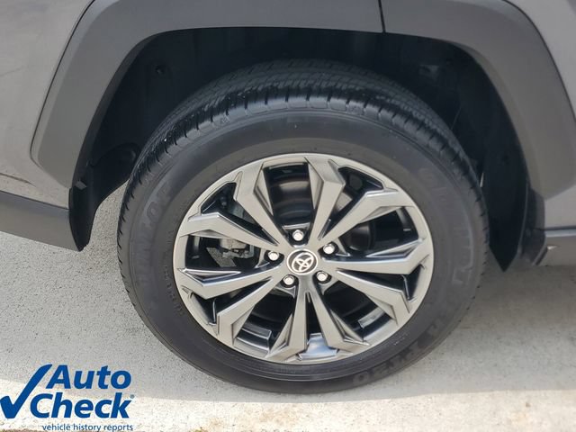 Used 2025 Toyota RAV4 Limited w/ Advanced Technology Package AWD/4WD image 8