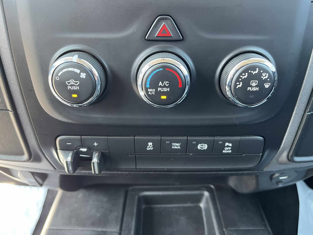 Used 2018 RAM 2500 Tradesman w/ Chrome Appearance Group AWD/4WD image 22