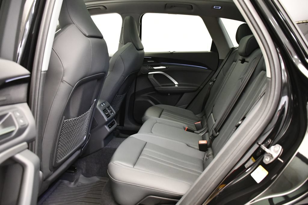 Used 2025 Audi Q5 Prestige AWD/4WD image 40