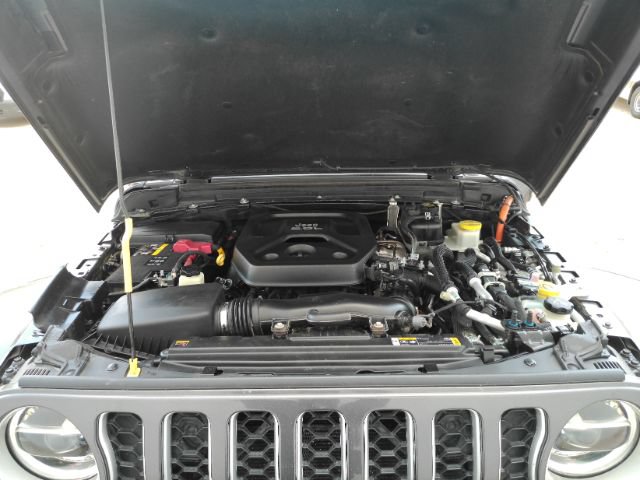 Used 2021 Jeep Wrangler Unlimited Sahara w/ Cold Weather Group AWD/4WD image 50